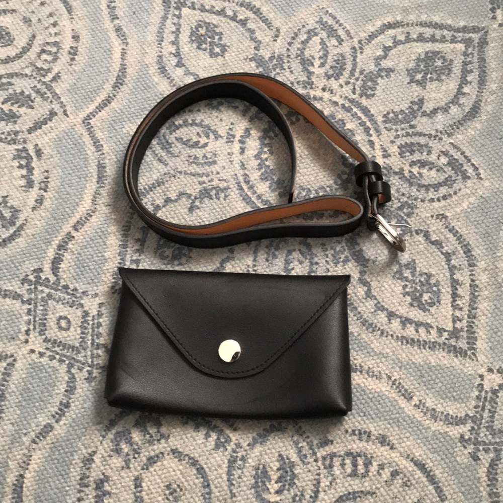 BELT BAG